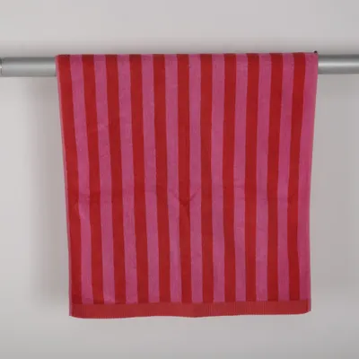 Bath towel (Red, Pink) from Marimekko Cotton
