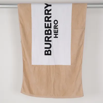 Badehåndklæde (Sample) fra Burberry Bomuld