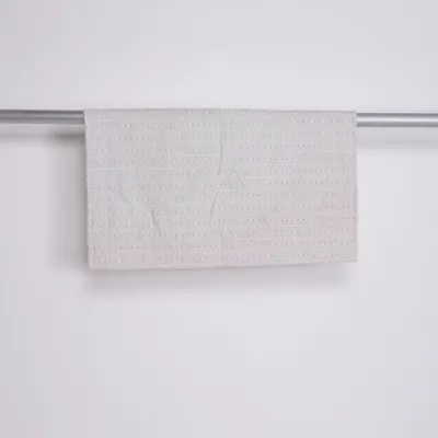 Täcke (Beige, Blå, Röd) från Wheat