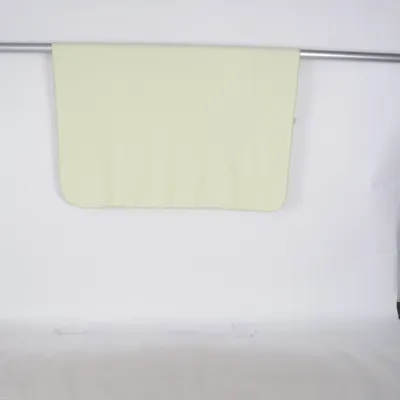 Filt (Gul, Grön) från Irisette Polyester