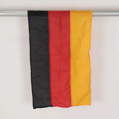 Drapeau (Noir, Rouge, Jaune) de Gotthardt Polyester