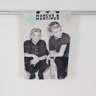 Beach towel (White, Black, Green) from Marcus & Martinus