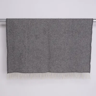 Filt (Grå, Vit) från Klippan Ull