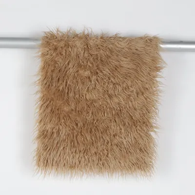 Tapis à poils longs (Beige)