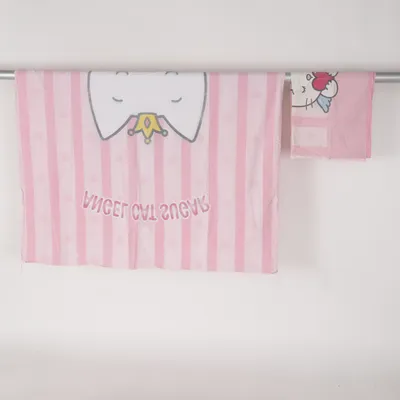 Bed set (Pink, White, Multicolored) from Herding