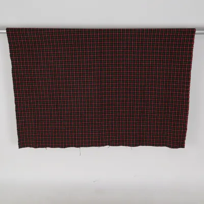 Textil (Röd, Grön, Svart)