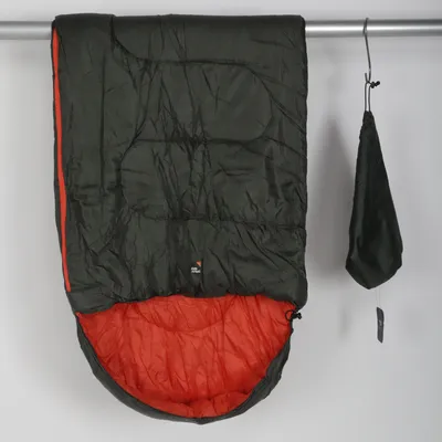 Sovsäck (Grå, Röd) från Sprayway