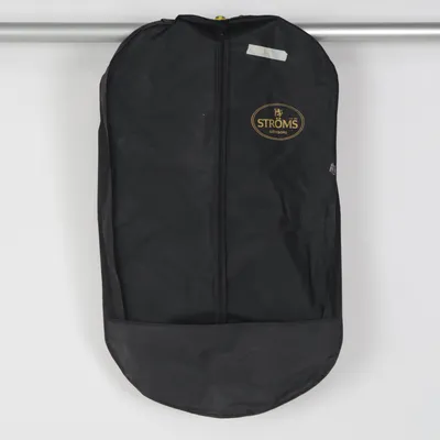 Resegarderob (Svart) från Ströms