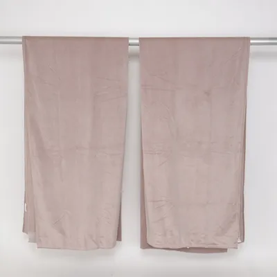 Veckbandslängd (Svanefors Estelle sammetsgardin med multiband) från Svanefors Polyester