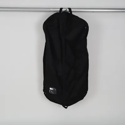 Resegarderob (Svart) från Hugo Boss