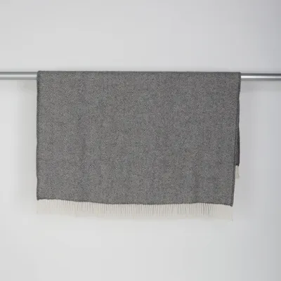 Filt (Grå, Vit) från Klippan Ull