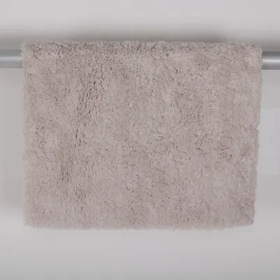 Hoogpolig vloerkleed (Beige)