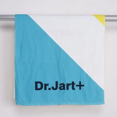 Bath towel (White, Yellow, Blue) from Dr. Jart+