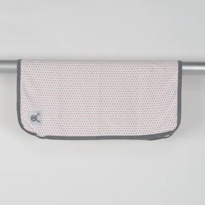 Babyfilt (Vit, Röd, Grå) från Färg Form Sweden Ekologisk bomull