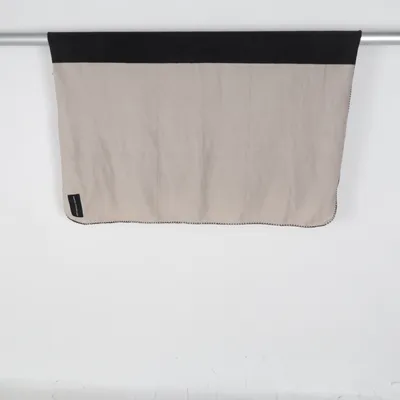 Filt (Beige, Svart) från Kosta Linnewäfveri