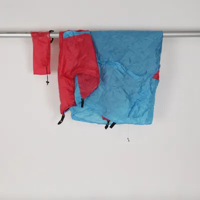 Tente (Bleu, Rouge)