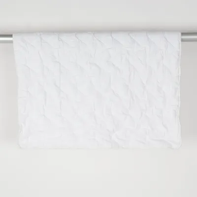 Duvet (White) from Värnamo of Sweden