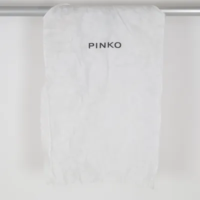 Resegarderob (Vit) från Pinko