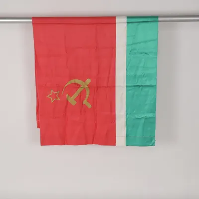 Drapeau (samlarobjekt och vintageflagga för Litauiska socialistiska sovjetrepubliken (Litauiska SSR), vilken användes officiellt mellan åren 1953 och 1988) Polyester