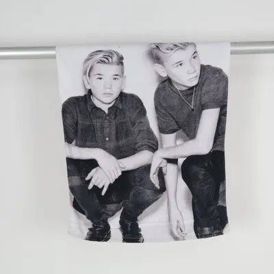 Bath towel (White, Black) from Marcus & Martinus Cotton