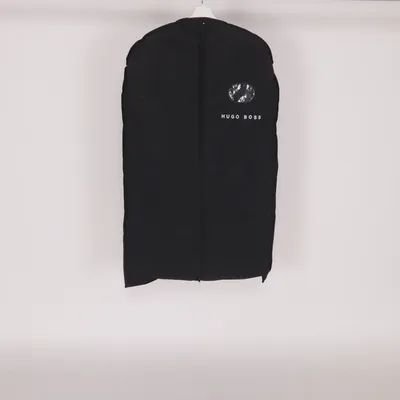 Resegarderob (Svart) från Hugo Boss