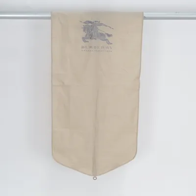 Resegarderob (Beige) från Burberry