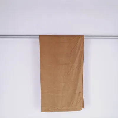 Gordijn aan roede (Bruin) van Mio Polyester