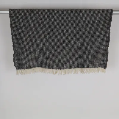 Halsduk (Grå, Vit) från Klippan