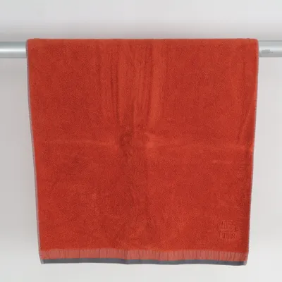 Bath towel (Dirty Line) from Dirty Linen