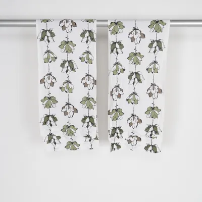 Gordijn aan roede (Wit, Meerkleurig) van Svensk Design Katoen