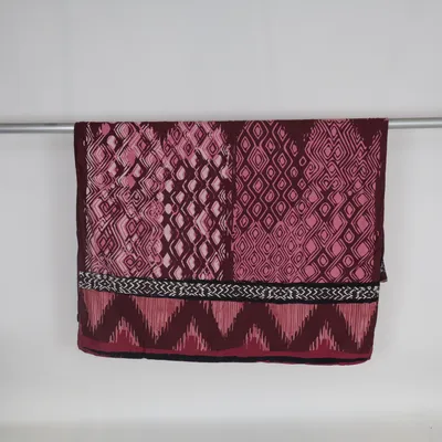 Påslakan (Röd, Svart, Vit) från Lars Wallin Bomull