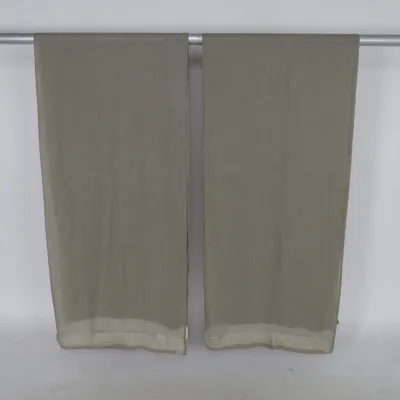 Gardin med rynkebånd (Grøn) fra Ellos Genanvendt polyester