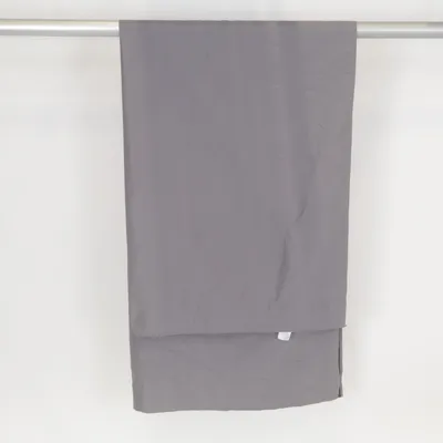 RIdeau occultant (STADSHOLMEN BLACKOUT CURTAIN) de Jysk Polyester