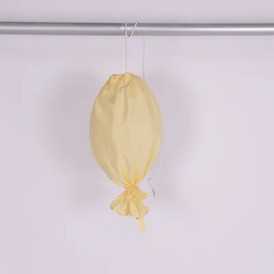 Ceiling light (Yellow)