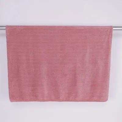 Pläd (Rosa) från Nina Royal Polyester