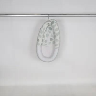 Babynest (Vit, Grön) från Doomoo