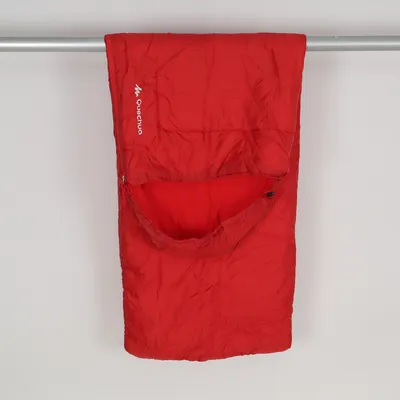Sovsäck (Röd) från Quechua Polyester