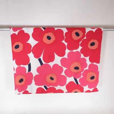 Påslakan (Vit, Röd, Blå) från Marimekko Bomull