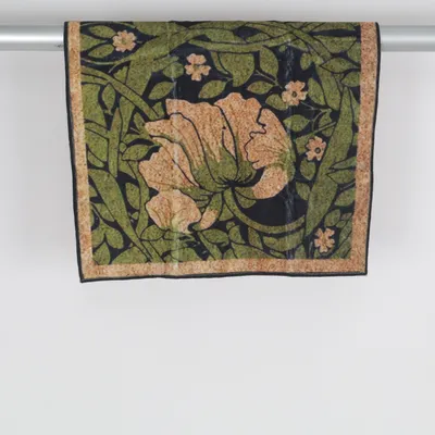 Short pile rug (Green, Brown)