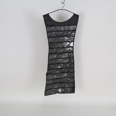 Raccords de garde-robe (Noir) de Umbra