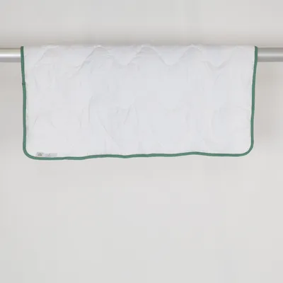 Täcke (Vit, Grön) från Rätt Start Ekologisk bomull, Polyester