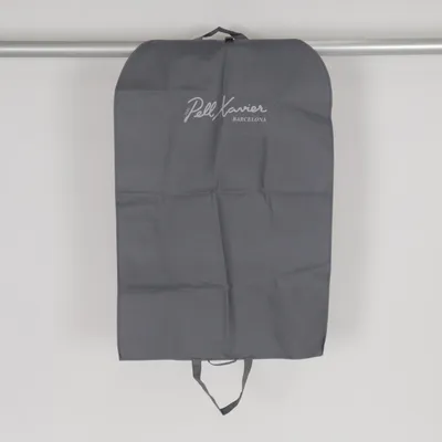 Resegarderob (Grå) från Pell Xavier