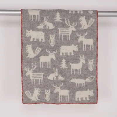 Babyfilt (Grå, Vit, Röd) från Klippan Ull