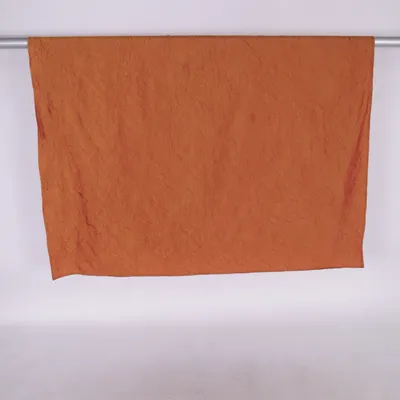 Bordsduk (Orange) från Living Polyester