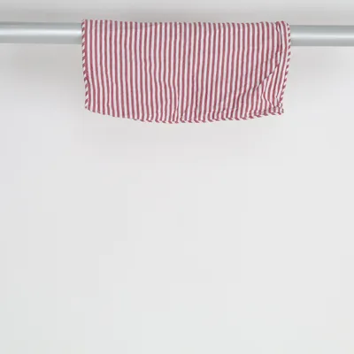 Kuddfodral (Röd, Vit) från Nyblom Kollén Bomull