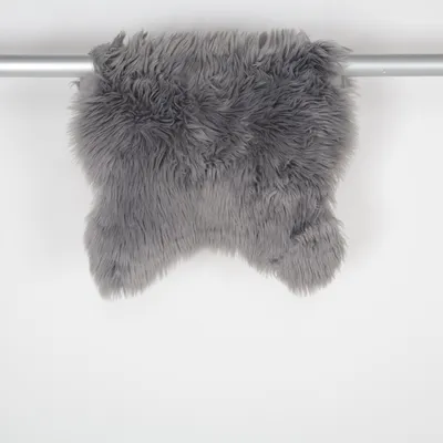 Kludetæppe (Faux Lambskin) fra Jysk Akryl, Polyester