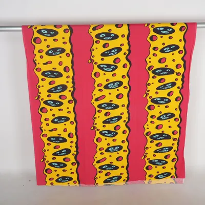 Stoffen (Rood, Geel, Meerkleurig)