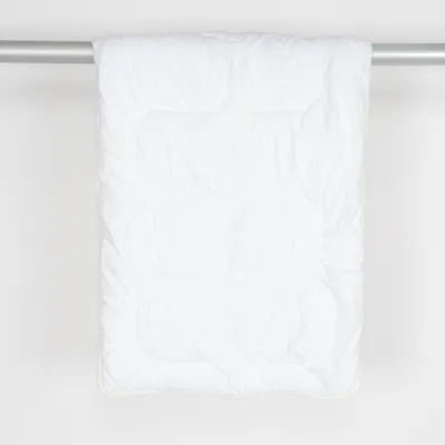 Täcke (Vit) från Høie of Scandinavia Bomull, Polyester