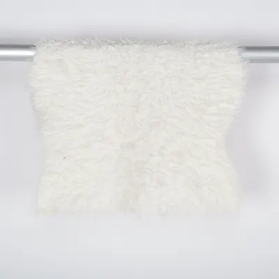 Tapis à poils longs (Blanc)