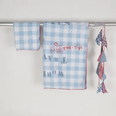 Parure de lit (Bleu, Blanc, Rouge) de Room Seven